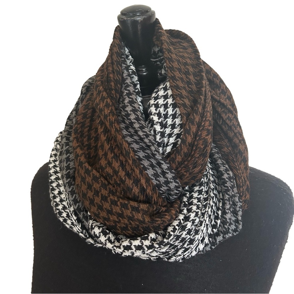 Nine West Brown and Black Houndstooth Infinity Scarf